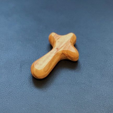 Krucifix  symbol, berättelse och vardagligt andaktsföremål