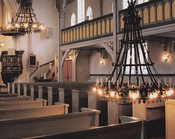 Belysning i kyrka  funktion, känsla och varsamt underhåll
